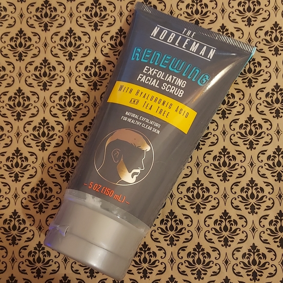 1 DAY SALE! Men's Renewing Exfoliating Facial Scrub Hyaluronic Acid Tea Tree NEW - Picture 1 of 5
